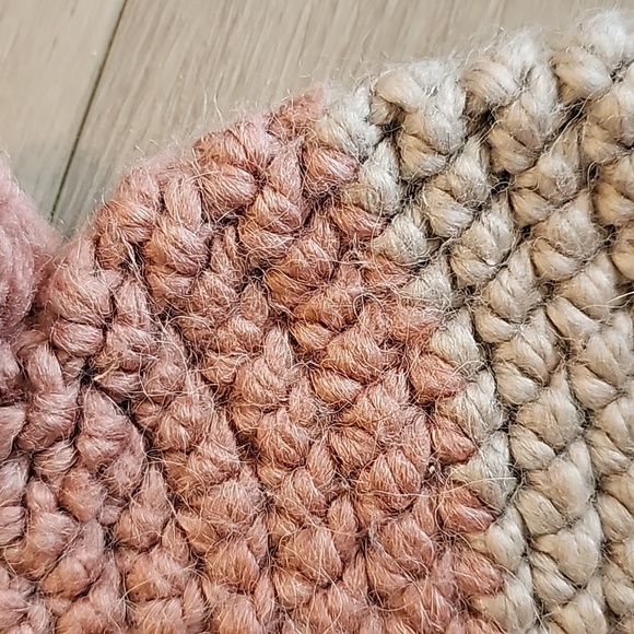 Hand Knit PomPom Toque - Picture 3 of 8